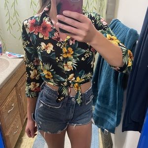 Hawaiian print top